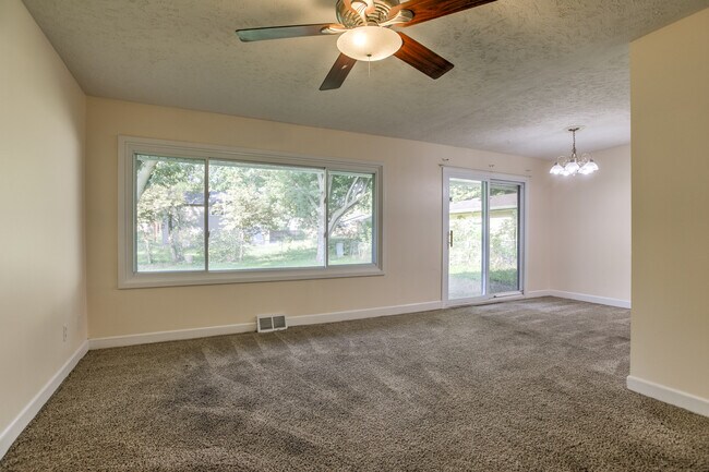 Building Photo - 3027 NW 52nd St