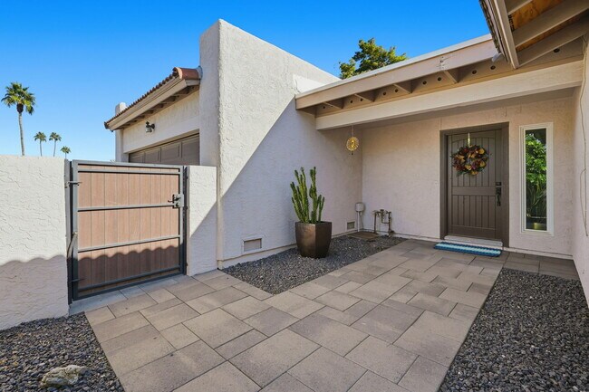 Foto del edificio - 7109 N Vía De Alegria