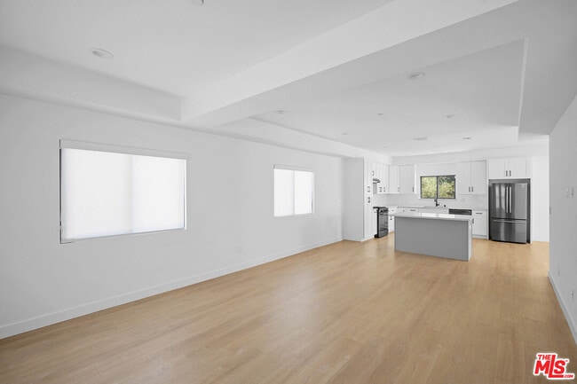 Foto del edificio - 5826 Craner Ave