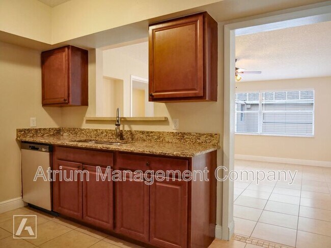 Foto del edificio - 841 Seminole Ave