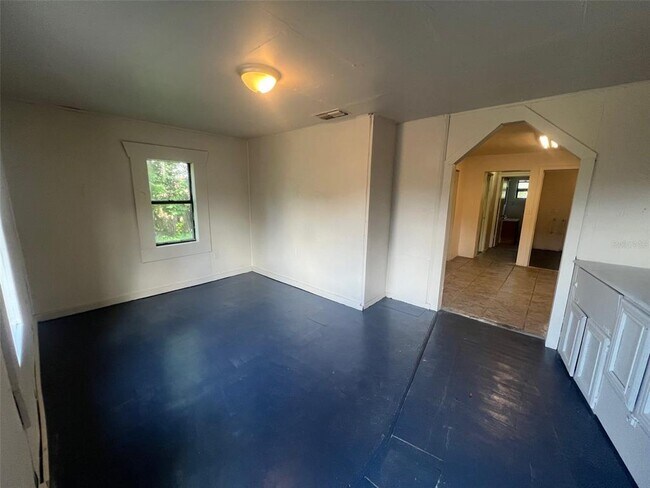 Foto del edificio - 1290 Henson Ln