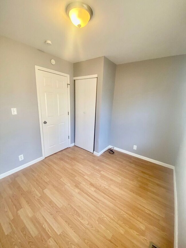 Building Photo - 9308 Stark Ave