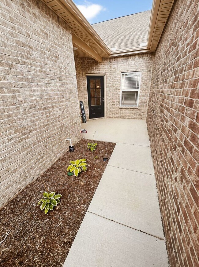 Building Photo - 1688 Foston Ln