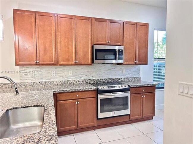 Foto del edificio - 3275 W 96 Pl