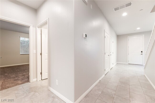 Foto del edificio - 2902 Tremont Ave