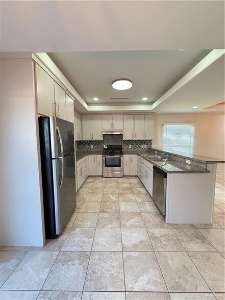 Foto del edificio - 3816 W Sarah Evans St