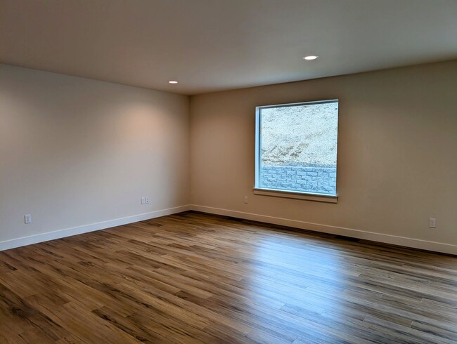 Foto del edificio - 1/2 off first month's rent!! Newly Constru...