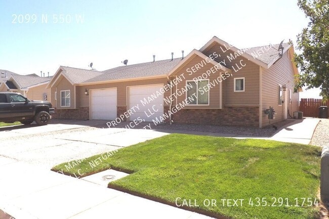 Building Photo - 2099 N 550 W