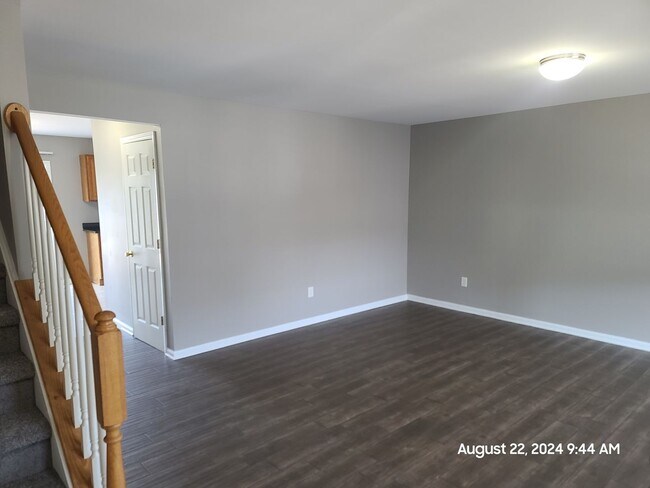 Foto del edificio - 370 Viewpoint Way