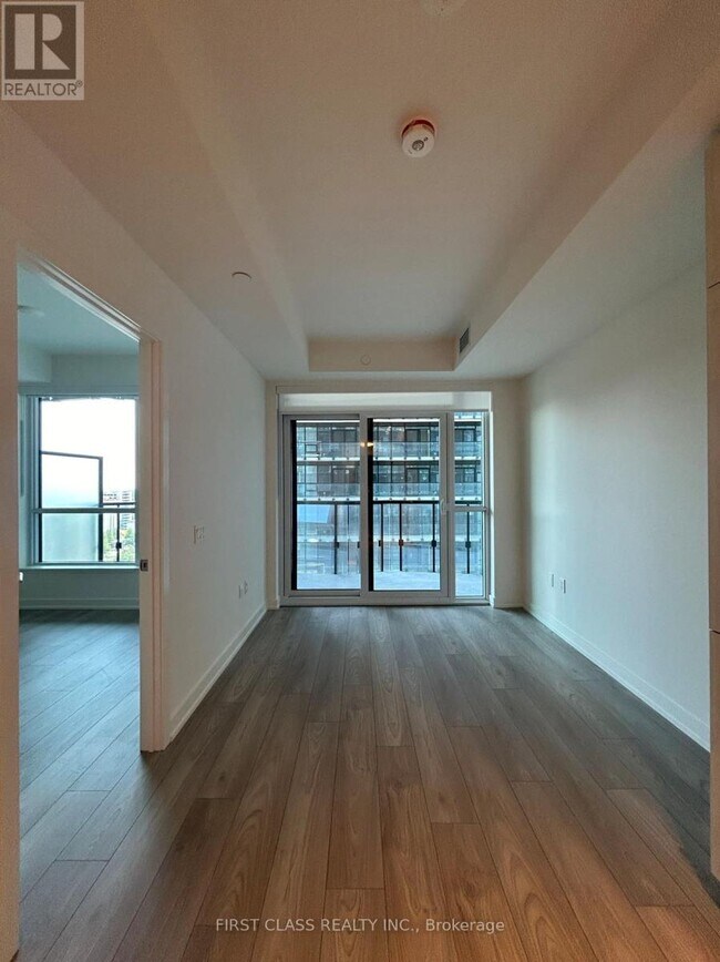 Photo du bâtiment - 120 Broadway Ave