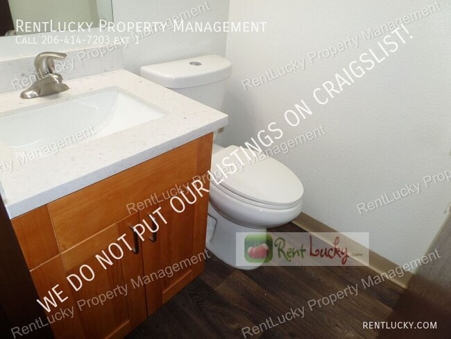 Building Photo - 33033 22nd Pl S