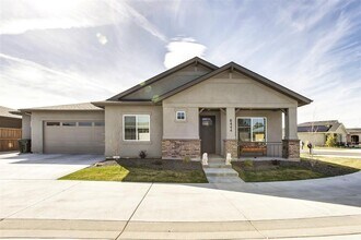 Building Photo - 6444 N Salvia Way