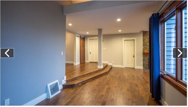 Foto del edificio - 12346 Sand Point Way NE
