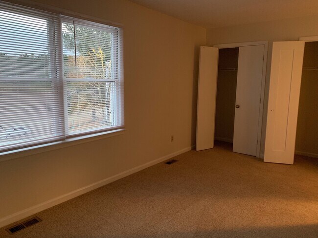 Foto del edificio - Remodeled 2 bedroom home