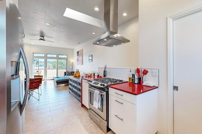 Building Photo - 4204 Vida Verde Ln NE