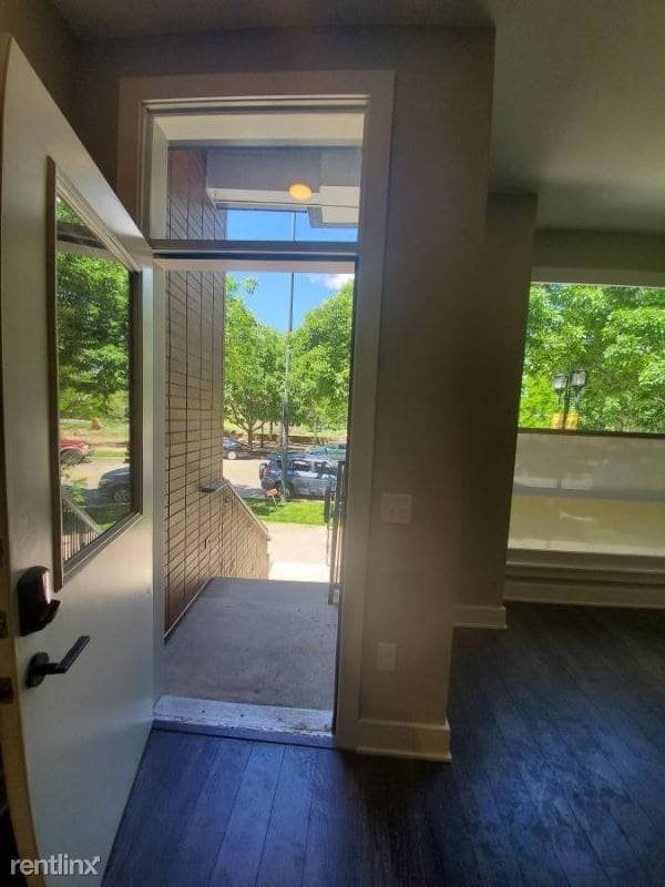 Building Photo - 2 br, 2 bath Townhome - 1640 Little Raven St