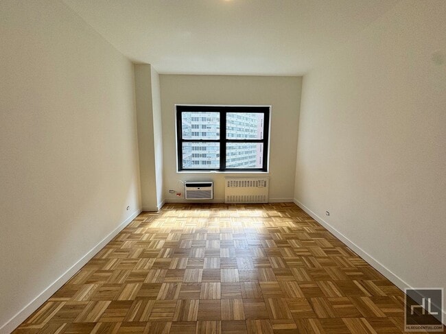 Foto del edificio - EAST 55 STREET