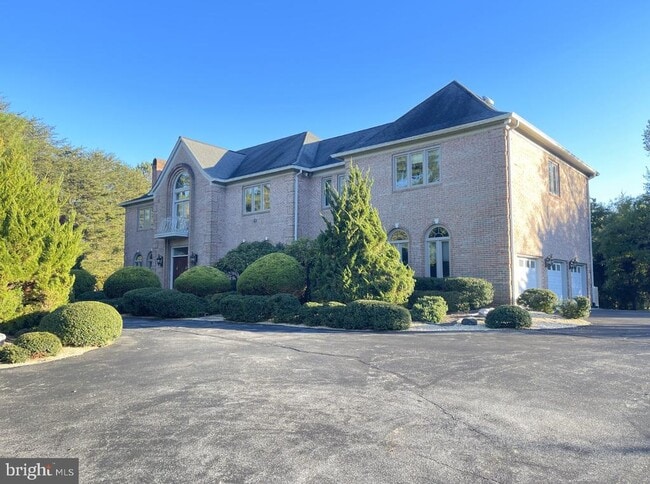 Building Photo - 9 Alloway Ct