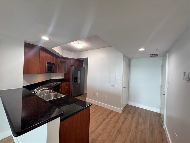 Foto del edificio - 401 SW 4th Ave