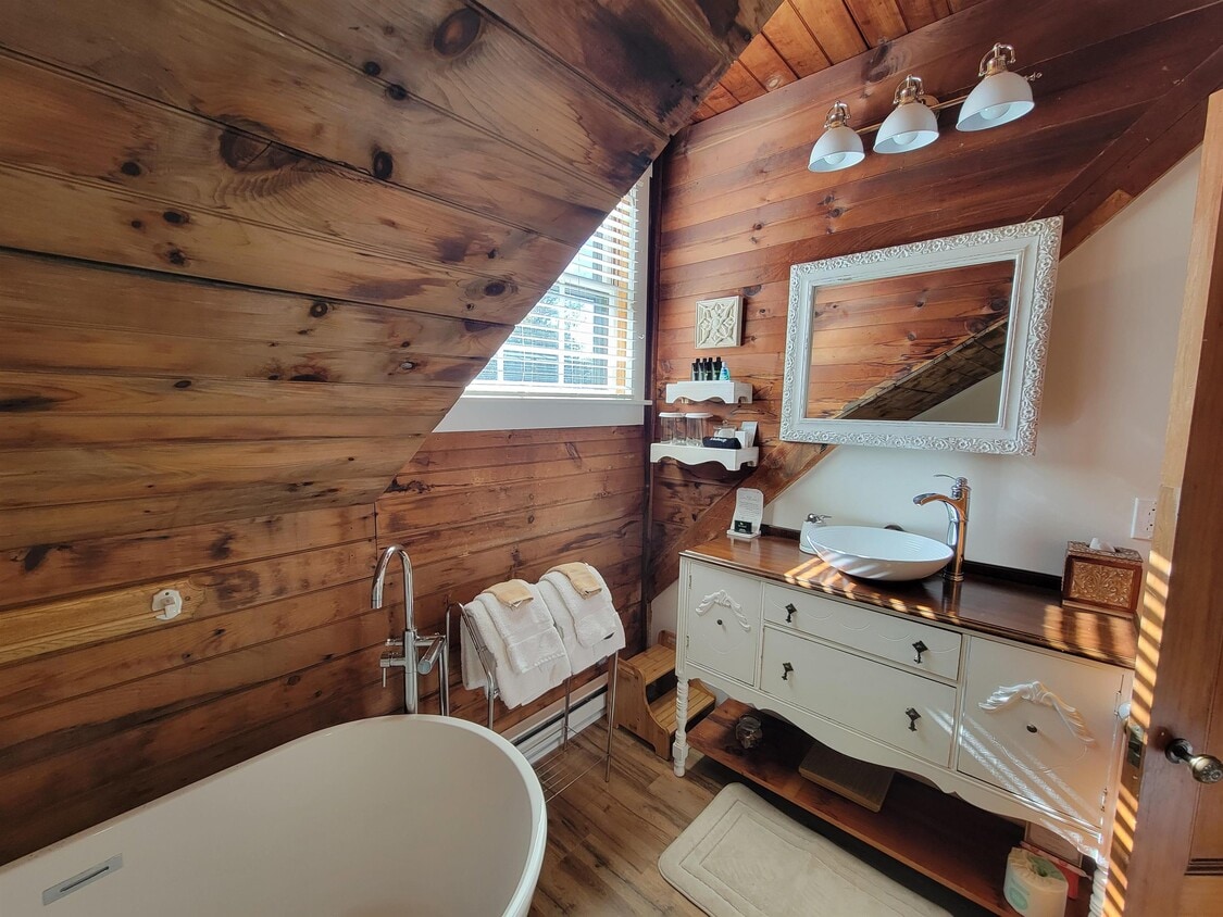 75 Summer St, Bristol, NH 03222 House Rental in Bristol, NH