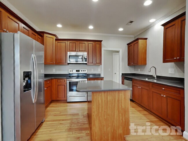 Building Photo - 140 Golden Oats Dr