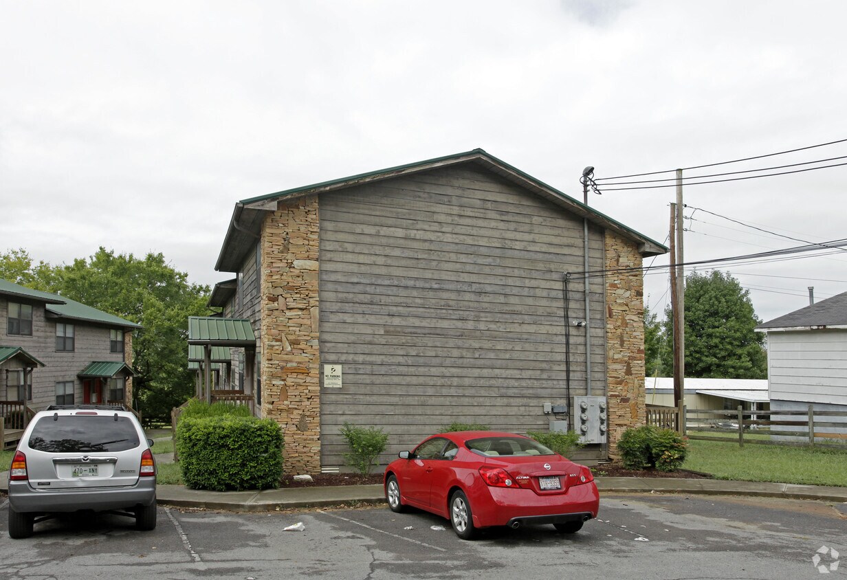 725 Ridge Rd, Sevierville, TN 37862 Apartments in Sevierville, TN