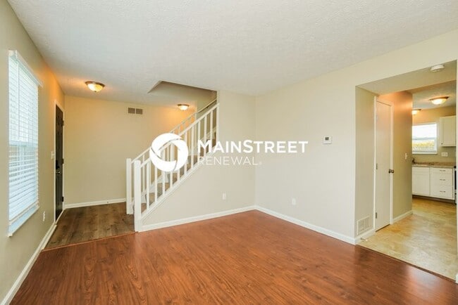 Foto del edificio - 3 Bedroom Pet-Friendly Home in REYNOLDSBURG, OH with Main Street Renewal