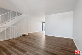 Foto del edificio - 29239 Heathercliff Rd