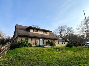 Building Photo - 289 Deer Slayer Dr