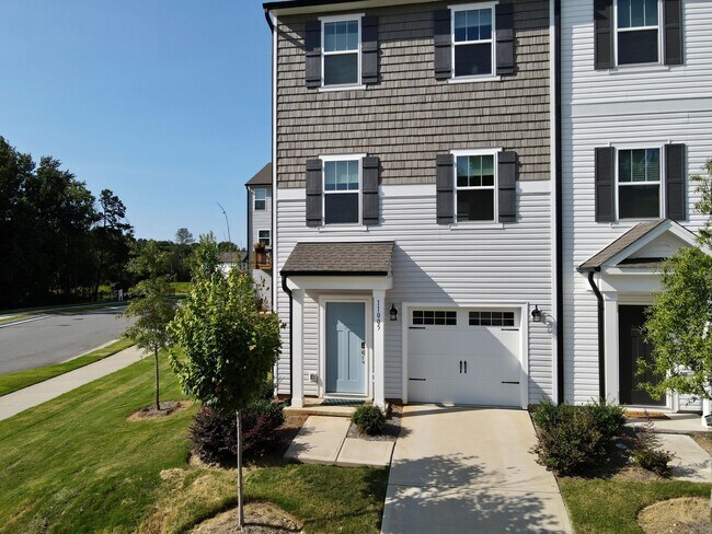 Foto del edificio - 11005 Woodland Crk Wy