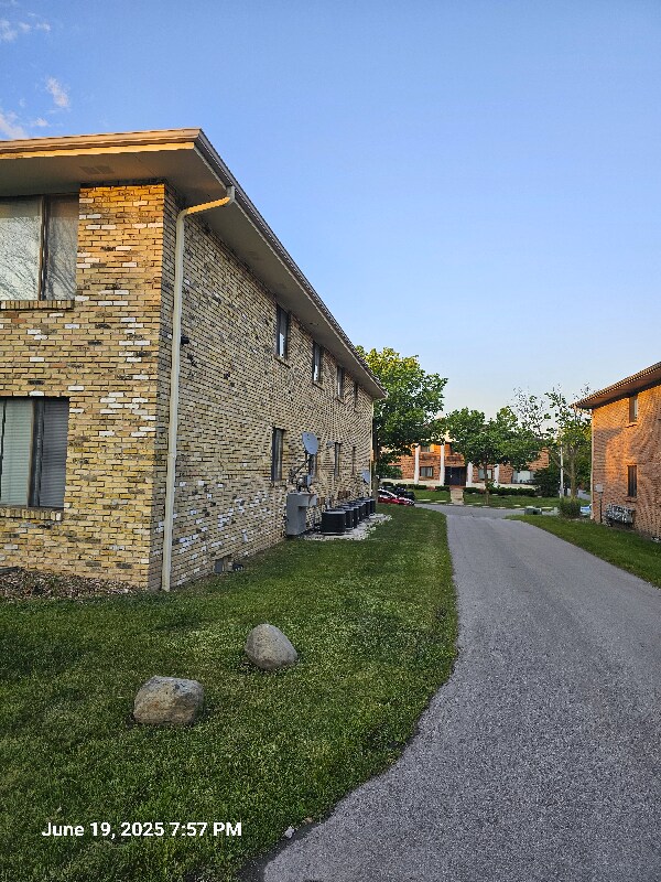 Foto del edificio - 4231 N 104th St