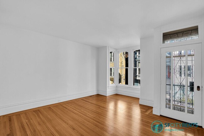 Foto del edificio - Castro: Single Family Home in the Heart of the Castro w/ Yard & Garage