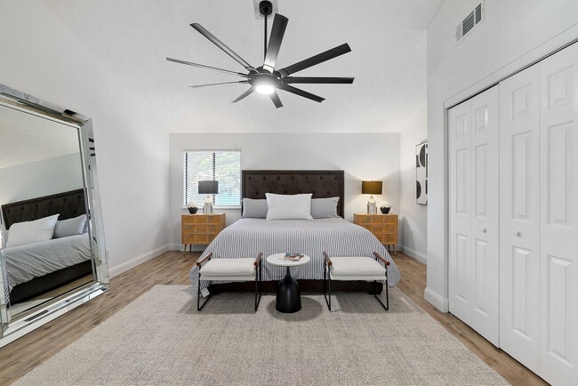 Building Photo - 152 Manresa Rd