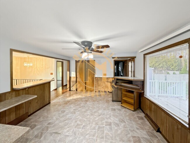 Foto del edificio - 1433 Baumgart Rd