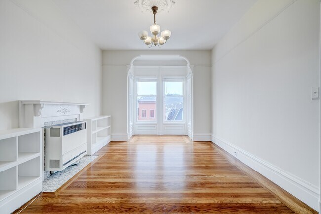 Foto del edificio - 1918 Golden Gate Ave