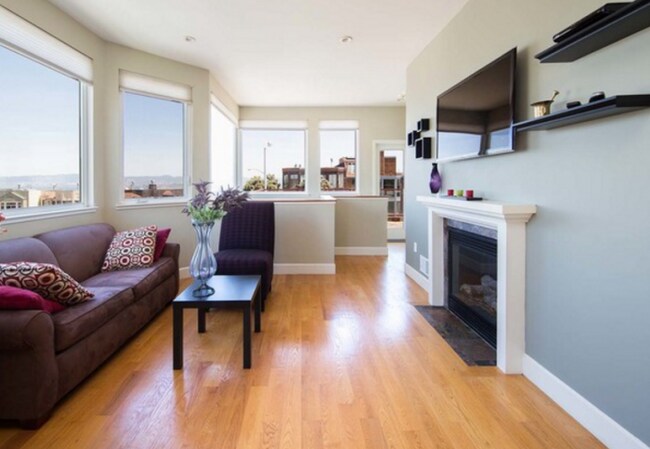 Building Photo - 2 bedroom in San Francisco CA 94107
