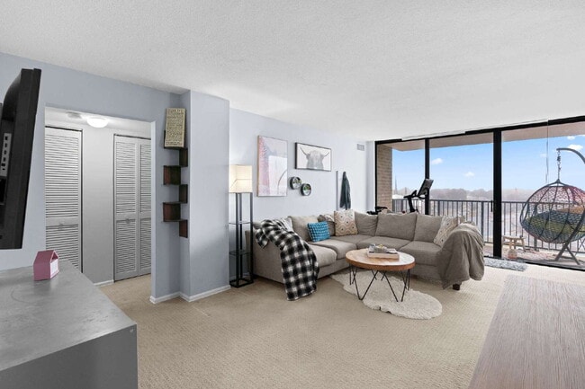 All-Inclusive Luxury Living in Rockville Town Center** - All-Inclusive Luxury Living in Rockville Town Center** Apartment