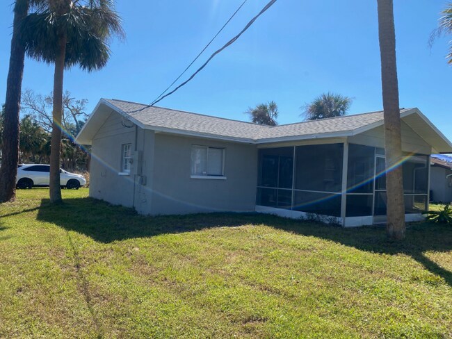 Foto del edificio - 21020 Cornell Ave