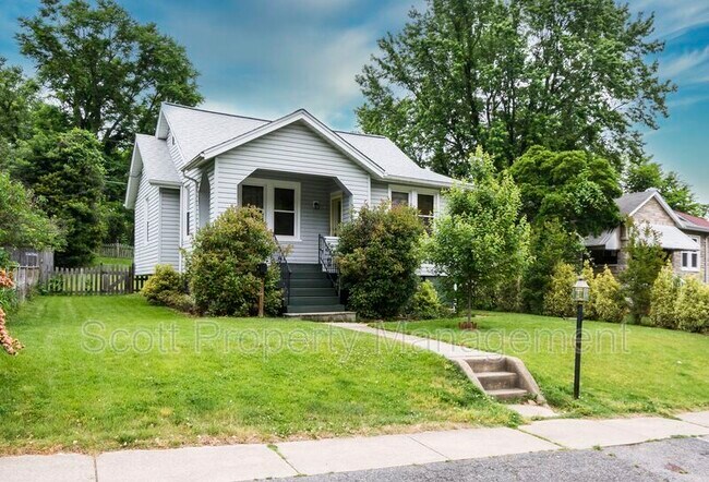 Building Photo - 1116 Overbrook Rd
