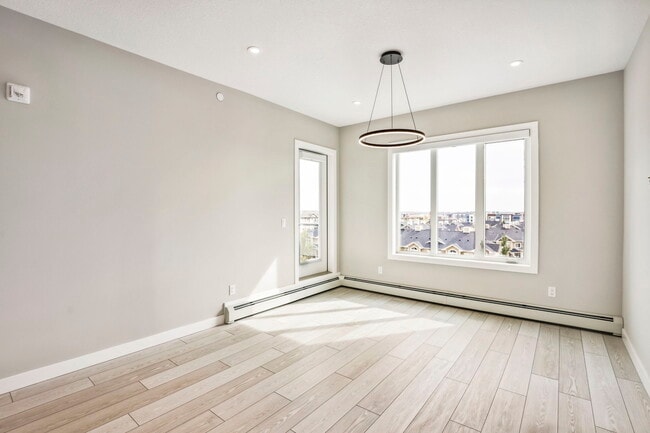 Photo du bâtiment - 60 Skyview Ranch Rd NE