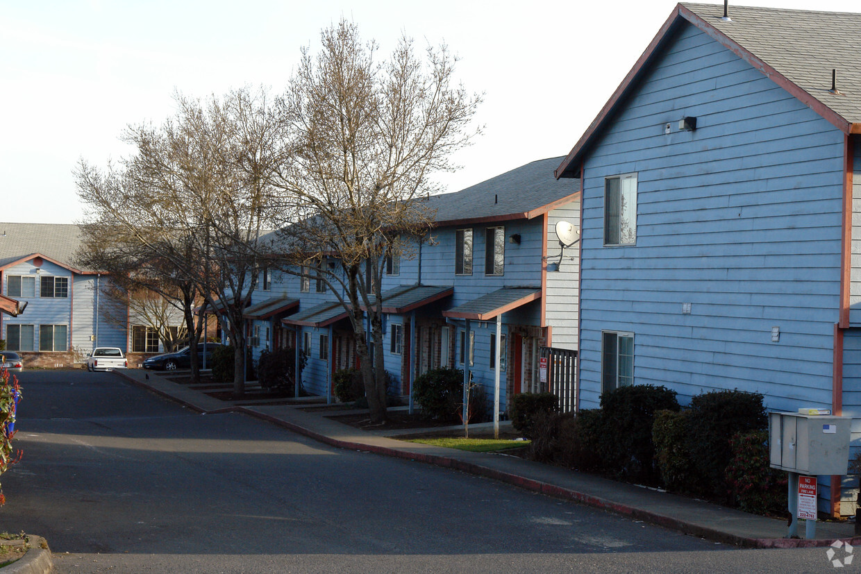 Building Photo - Maple Place Apartments