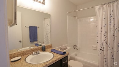 Interior Photo - Center Pointe Landings