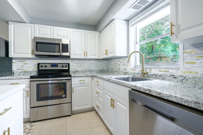 Foto del edificio - 3860 7th Ave N