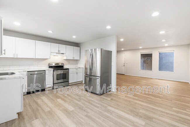 Foto del edificio - 3714 W 16th Pl