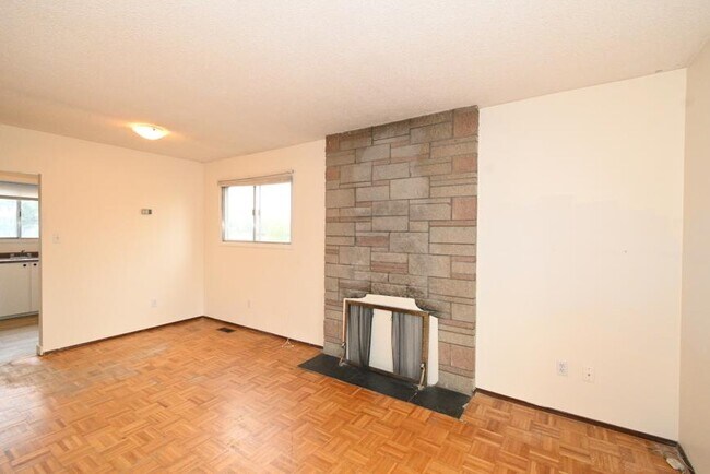 Photo du bâtiment - 3 bedroom in Prince George BC V2M 4P6