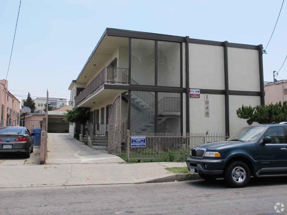 Primary Photo - 1046 S Hobart Blvd