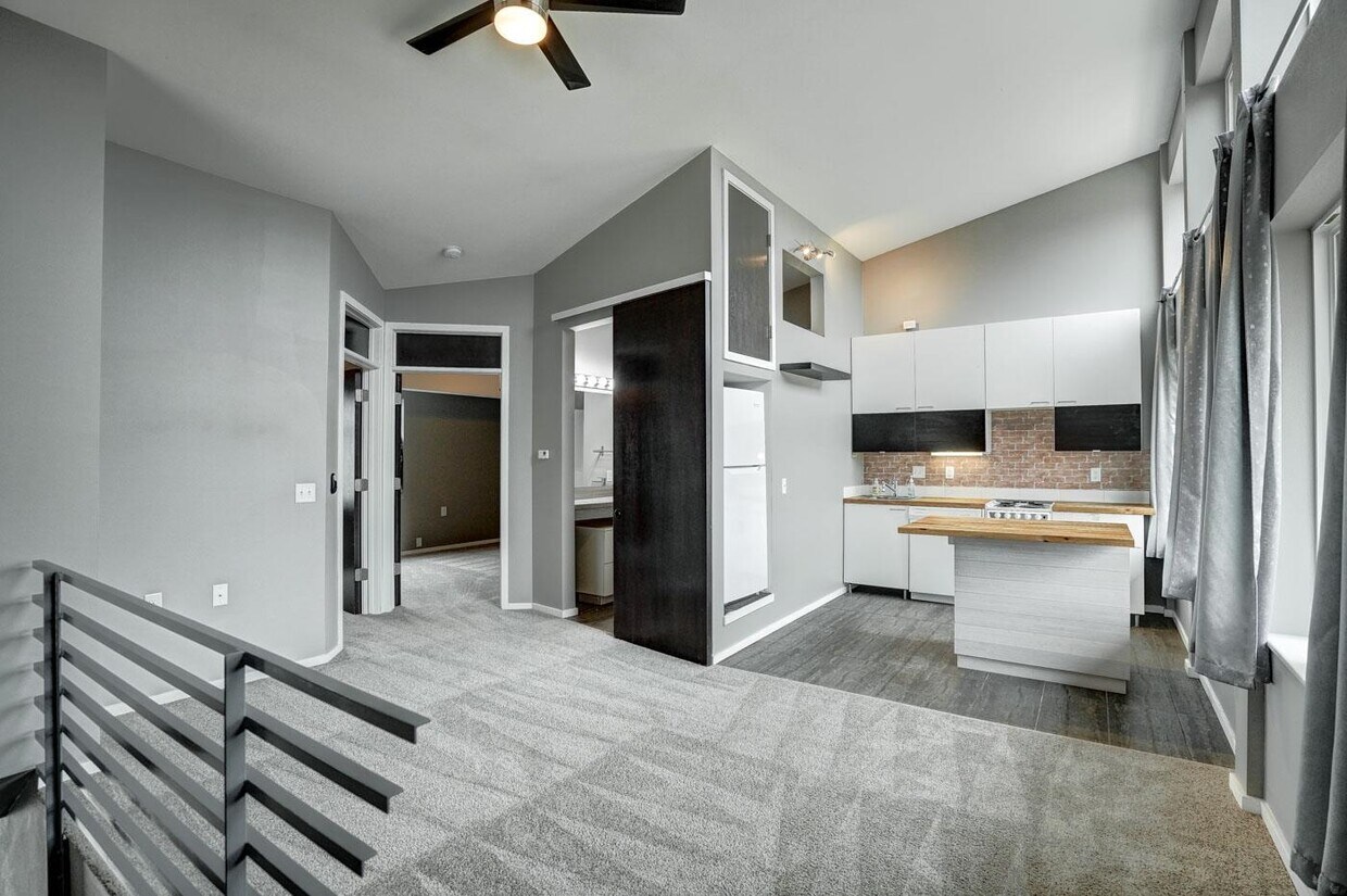 3048 Anderberg Dr Unit 7, Fitchburg, WI 53713 Room for Rent in