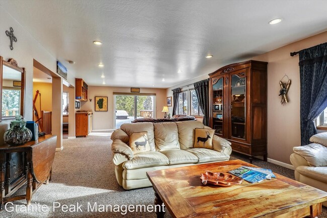 Building Photo - 4 br, 3 bath House - 614 Olympic Drive