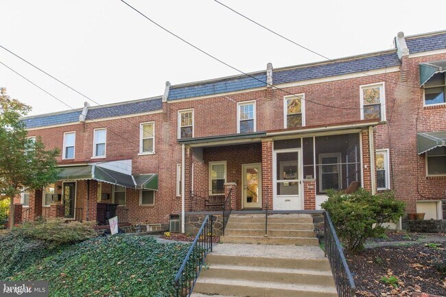 Building Photo - 2 br, 1 bath Condo - 1724 Wawaset St