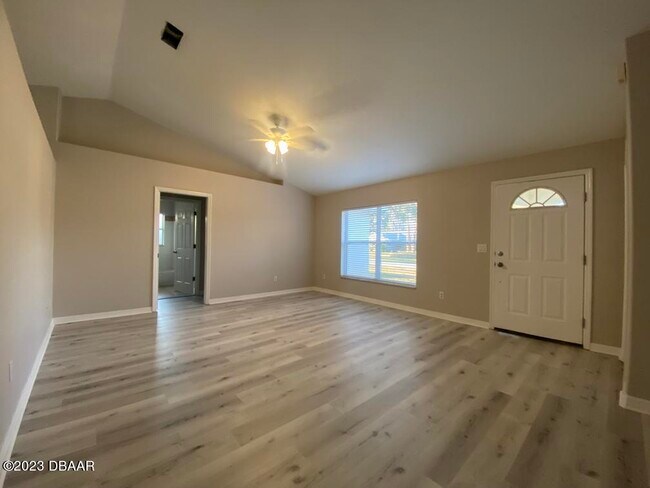 Photo - 888 Willow Run Apartment